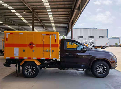 湖北爆破器材运输车